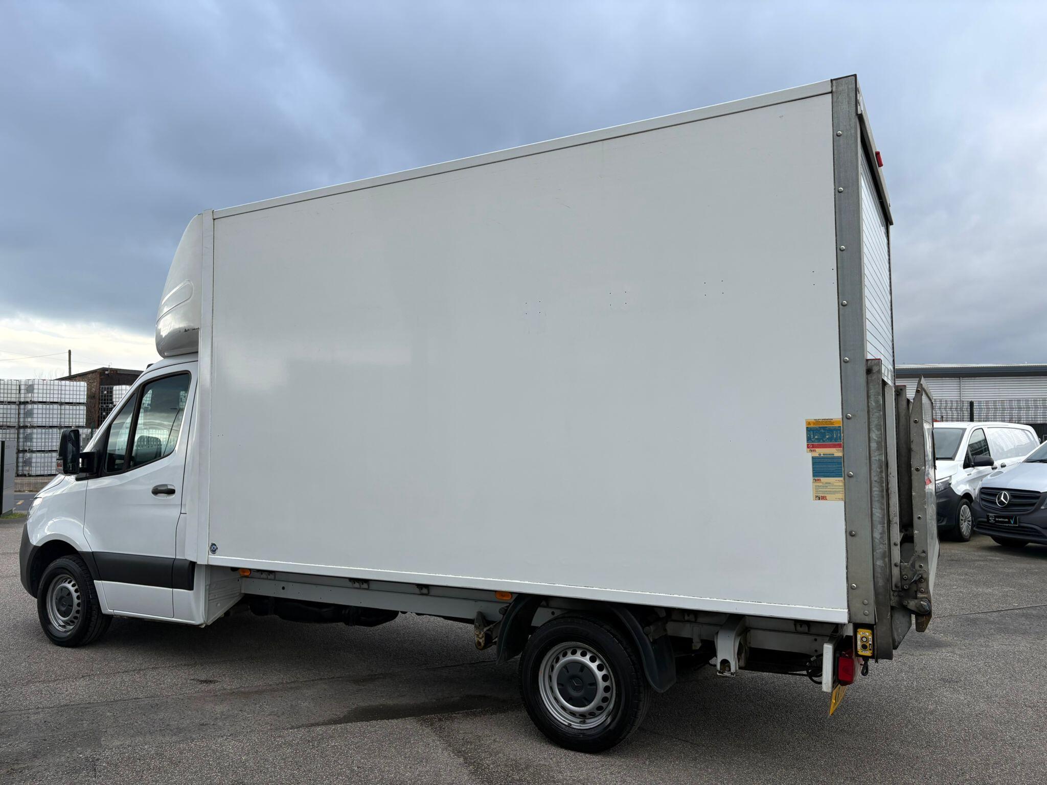 Mercedes-Benz Sprinter